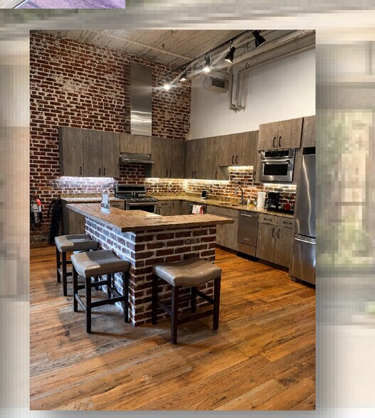 More Photos Of 802 Rozelle St, Memphis Loft Creative Space For Sale