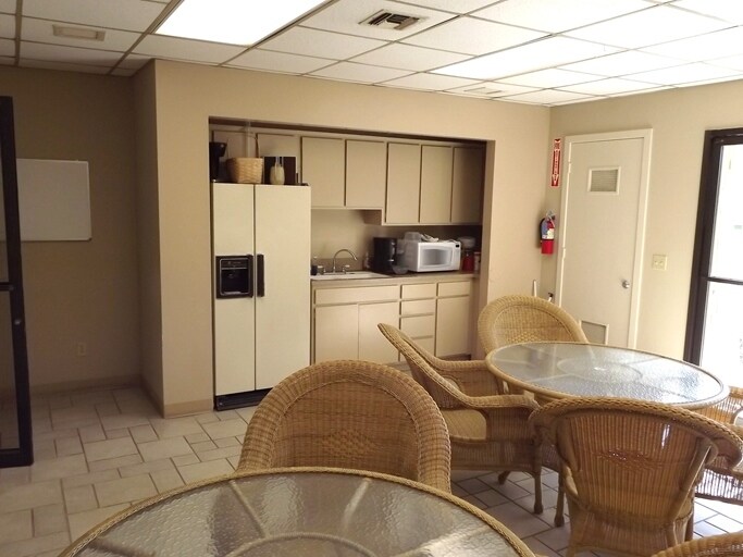 More Photos Of 1421 E Cooley Dr, Colton Office For Lease