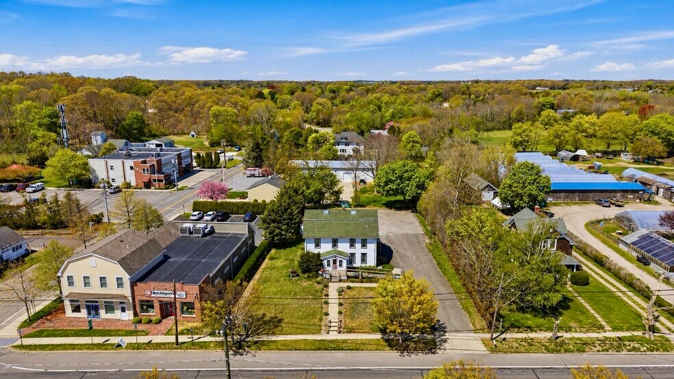 More Photos Of 1612 Main Rd, Riverhead Freestanding For Sale
