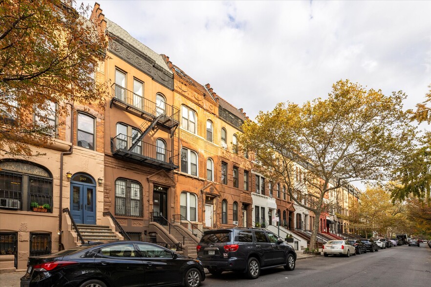 More Photos Of 255 W 136th St, New York Apartments For Sale