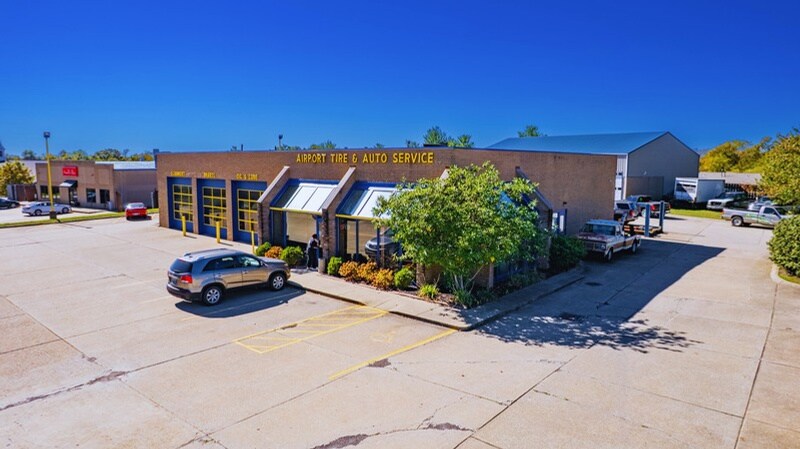 More Photos Of , Hebron General Retail For Sale