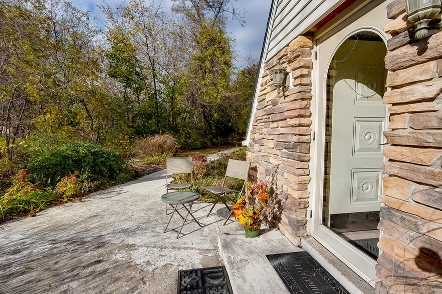 More Photos Of 1662 Route 206, Southampton Specialty For Sale