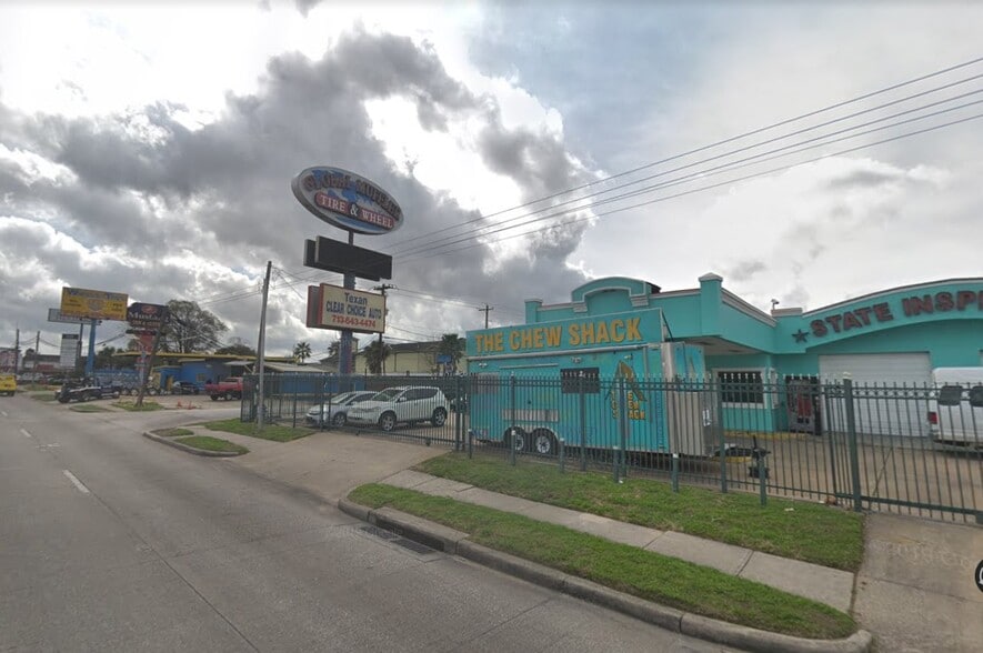 More Photos Of 8160 Gulf Fwy, Houston Auto Dealership For Sale