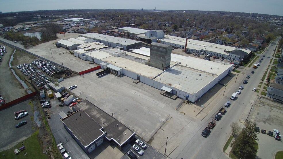 Primary Photo Of 912 E Washington St, Joliet Manufacturing For Lease