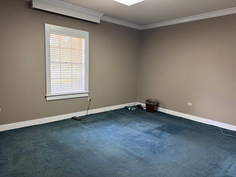More Photos Of 5047 Highway 1, Napoleonville Office For Sale