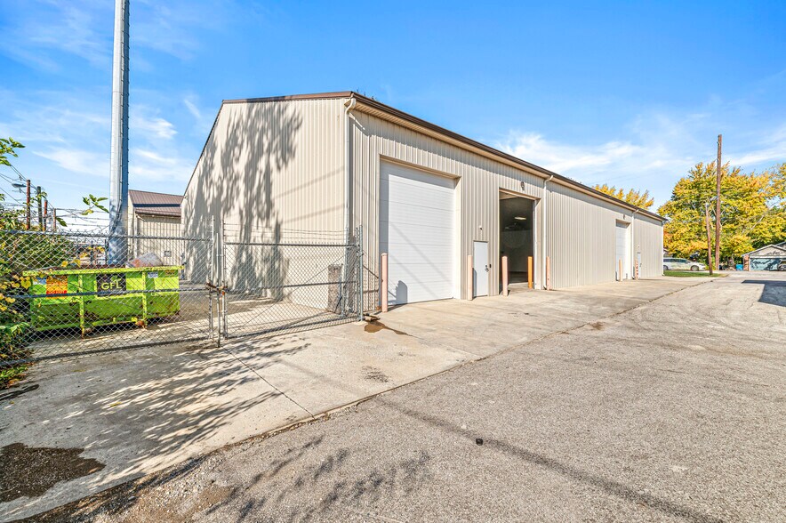 More Photos Of 2601 E 56th St, Indianapolis Research And Development For Sale