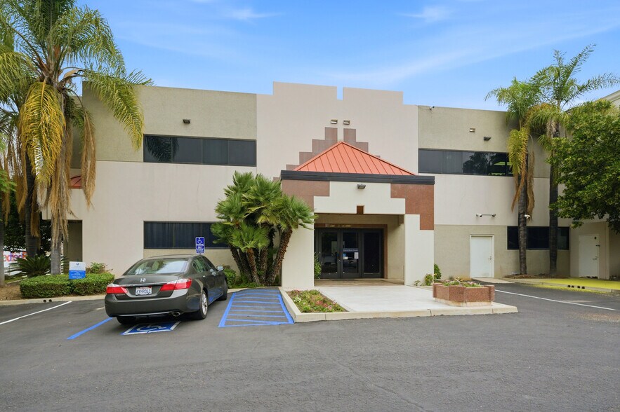 More Photos Of 910 N Amelia Ave, San Dimas Office For Lease
