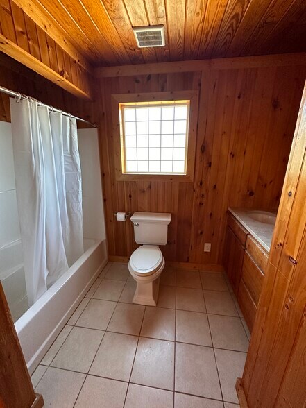 More Photos Of 7488 E Lee Hwy, Lenoir City Medical For Sale