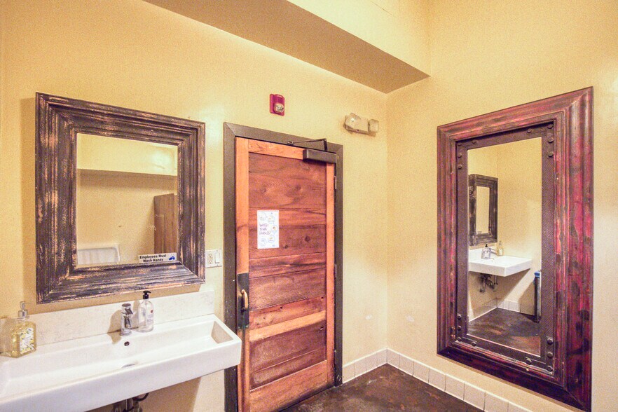 More Photos Of 3155-3157 Glendale Blvd, Los Angeles General Retail For Sale