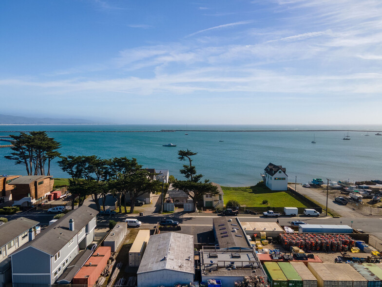 More Photos Of 313-323 Princeton Ave, Half Moon Bay Service For Lease