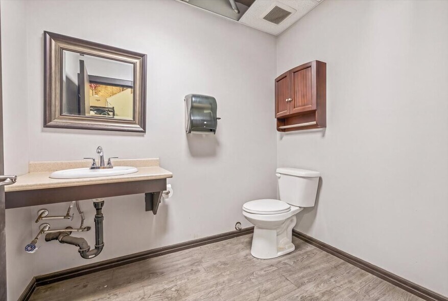 More Photos Of 280 Portage Clos, Sherwood Park Warehouse For Sale