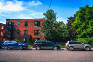 Primary Photo Of 5200 Av Walkley, Montréal Apartments For Sale