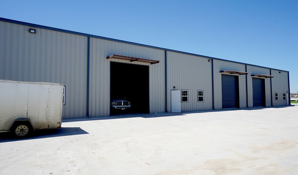 More Photos Of 6 Indian Meadows Dr, Round Rock Unknown For Lease