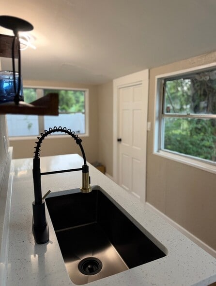 More Photos Of 1221 E Dr Martin Luther King Jr Blvd, Tampa Office For Sale