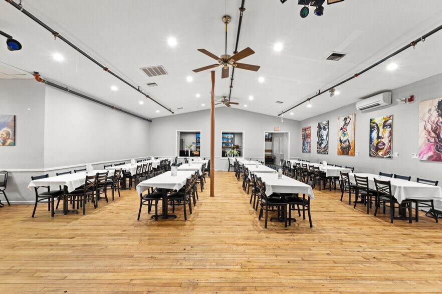 More Photos Of 1615-1623 Acushnet Ave, New Bedford Restaurant For Sale