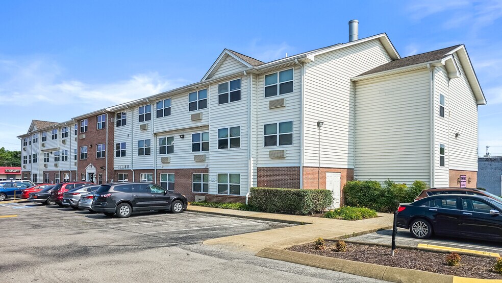 More Photos Of 111 E 4th St, Hopkinsville Apartments For Sale