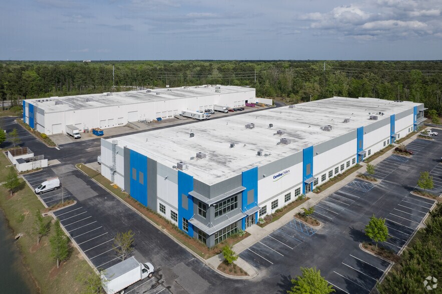 More Photos Of 8351 Palmetto Commerce Pky, Ladson Warehouse For Lease