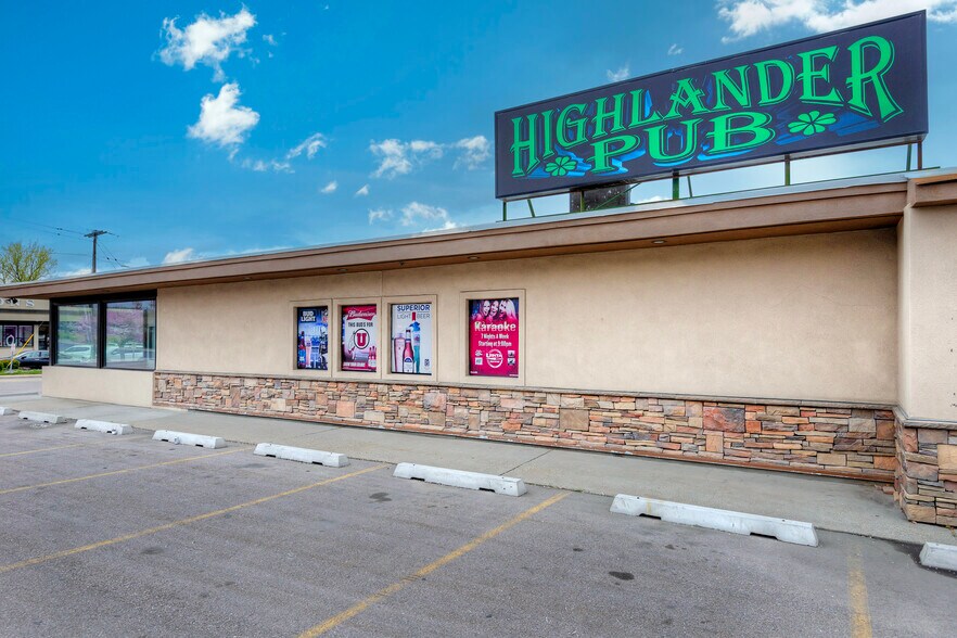 More Photos Of 6194 Highland Dr, Salt Lake City Restaurant For Sale