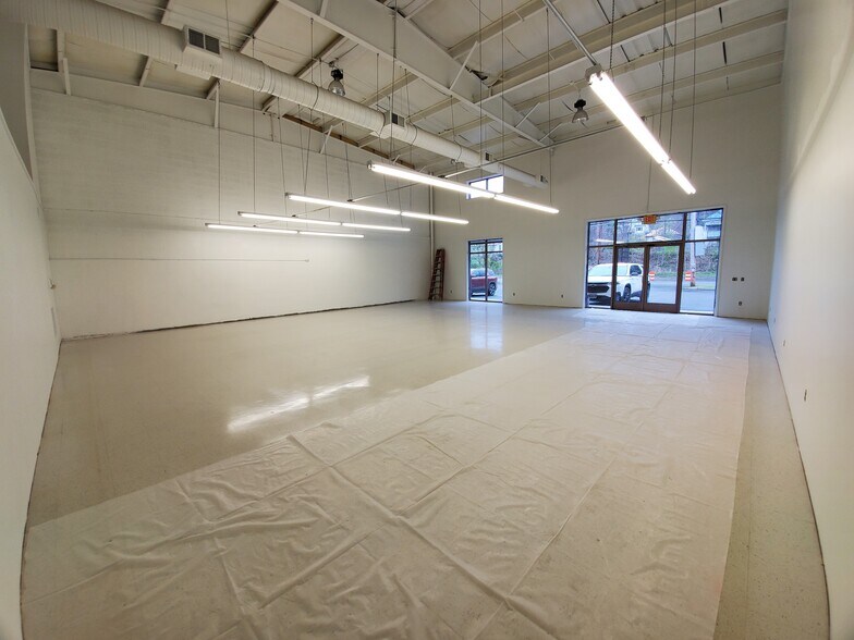 More Photos Of 507-509 National Hwy, Lavale Storefront For Lease