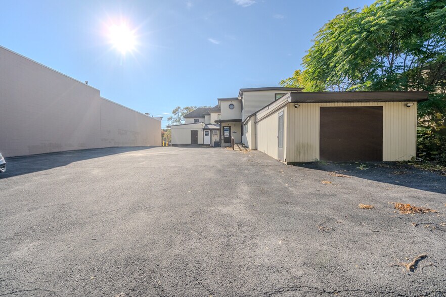 More Photos Of 3532 W Genesee St, Syracuse Restaurant For Sale