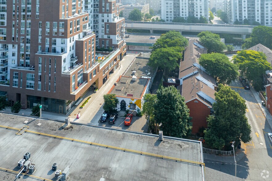 More Photos Of 297 Campbell Ave, Toronto General Retail For Sale