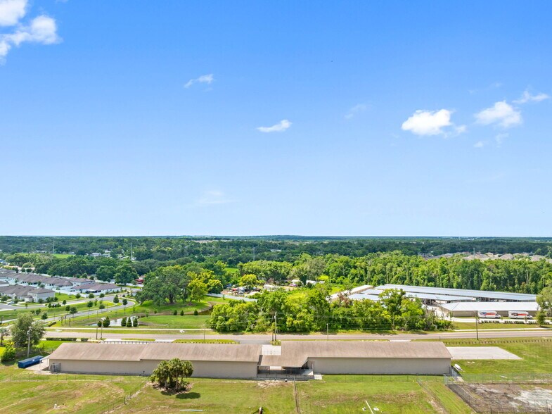 More Photos Of 9610 Harney Rd, Thonotosassa Warehouse For Sale