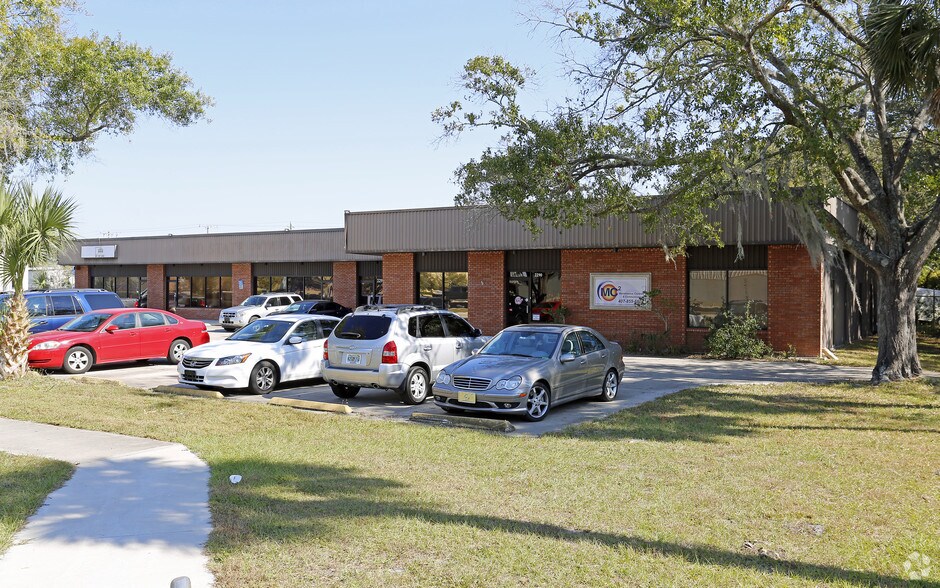 More Photos Of 2290-2298 W Airport Blvd, Sanford Flex For Lease