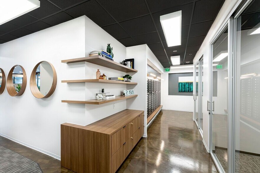 More Photos Of 3100 Interstate N Cir, Atlanta Office For Lease