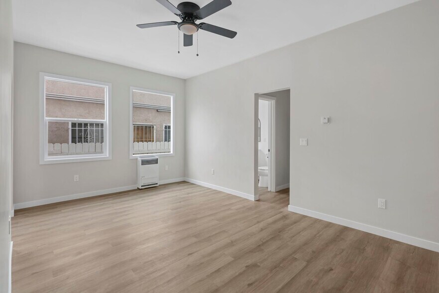 More Photos Of 1827 E 4th St, Long Beach Apartments For Sale