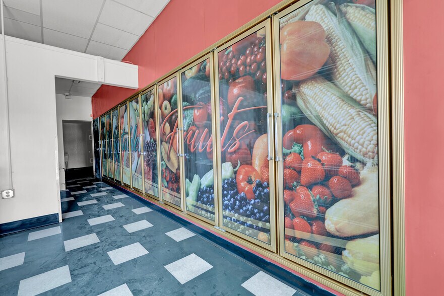 More Photos Of 232 Torres St, El Paso Storefront Retail Office For Lease