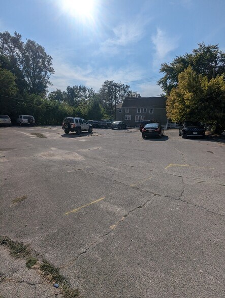 More Photos Of 13210 S Olde Western Ave, Blue Island Industrial For Sale