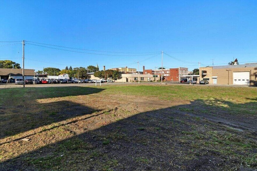 More Photos Of 1101 60th St, Kenosha Land For Sale