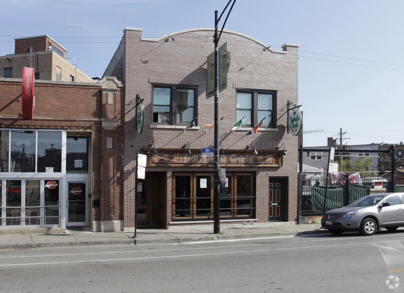 More Photos Of 3511 N Clark St, Chicago Bar For Lease