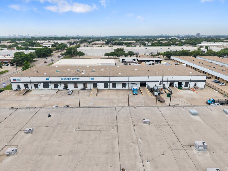 More Photos Of 10515-10537 Miller Rd, Dallas Distribution For Sale
