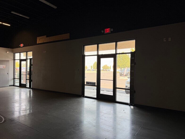 More Photos Of 900 13th Ave SW, Quincy Storefront Retail Office For Lease