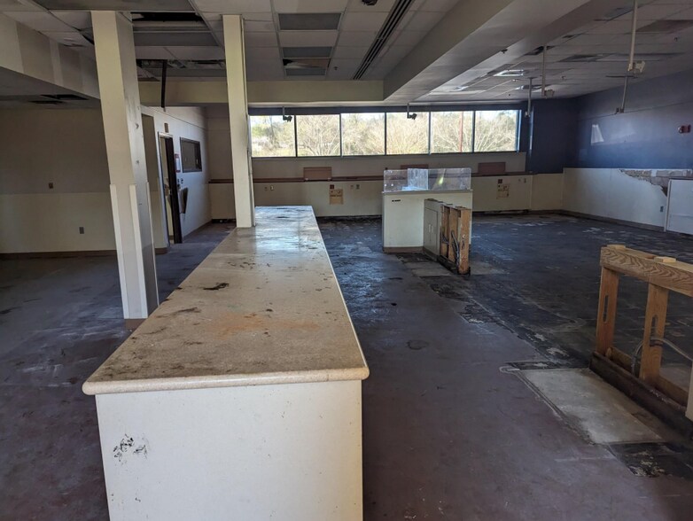 More Photos Of 901 Westlake Mall, Bessemer Medical For Sale