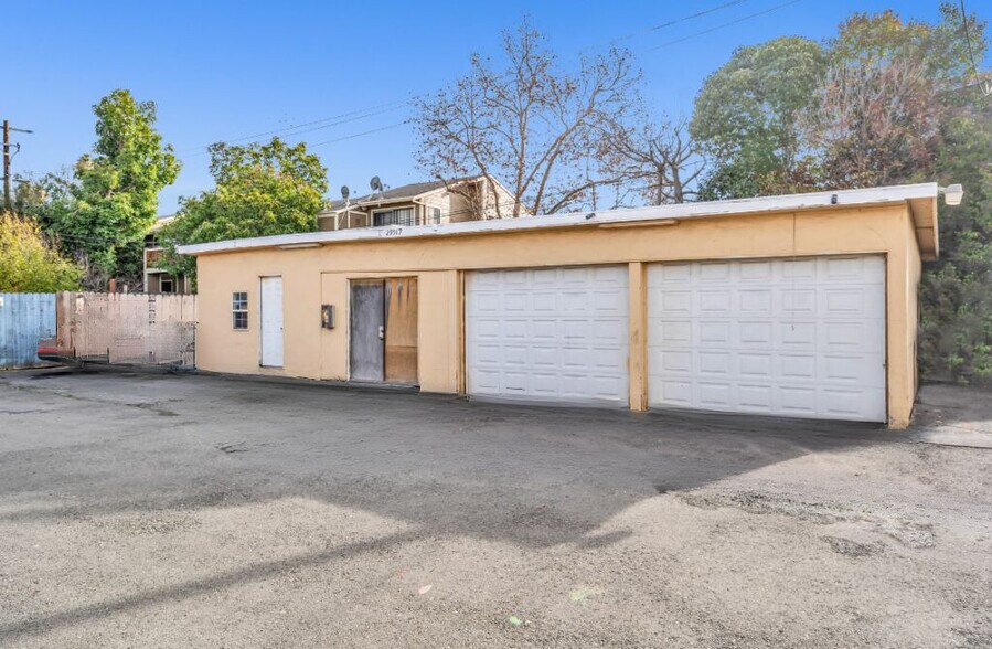 More Photos Of 29517-29529 Dixon St, Hayward Apartments For Sale