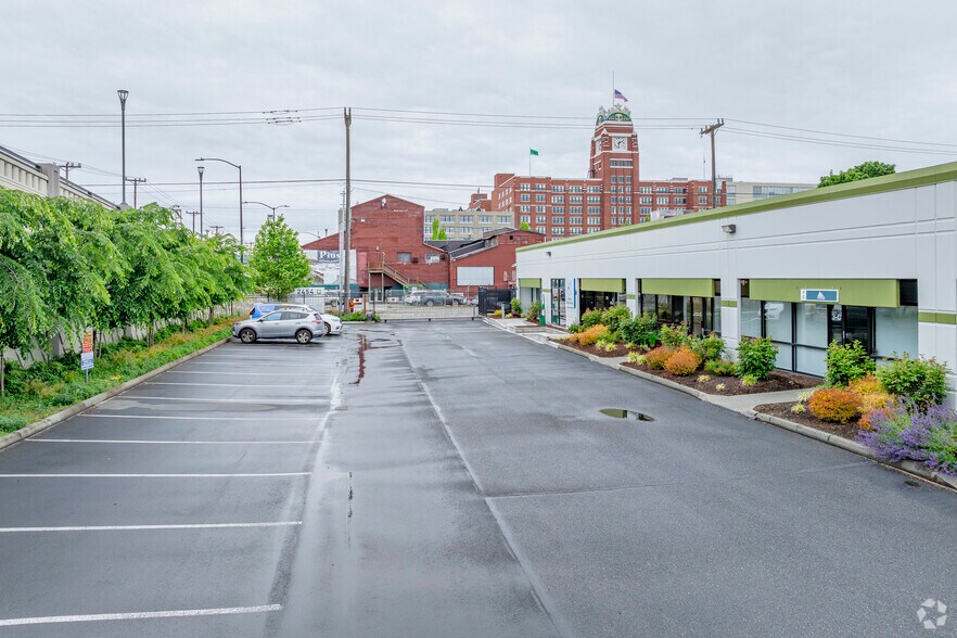 More Photos Of 2454 Occidental Ave S, Seattle Distribution For Lease