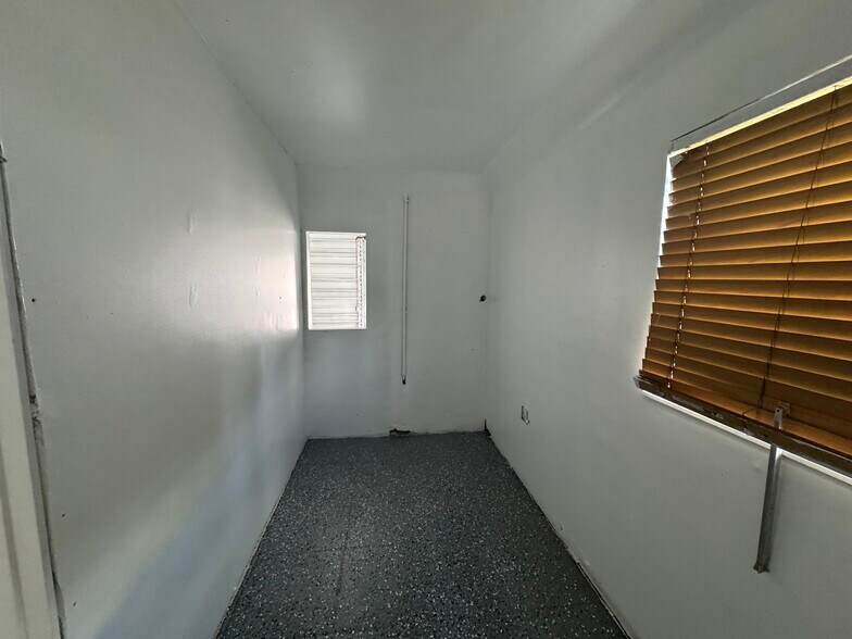 More Photos Of 3056 S State Road 7, Miramar Warehouse For Sale