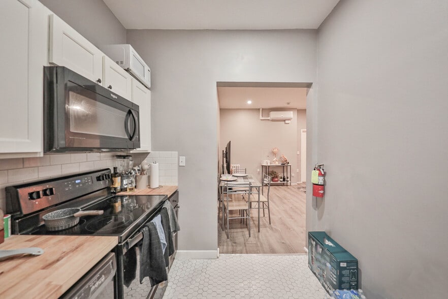 More Photos Of 123 N 2nd St, Easton Apartments For Sale