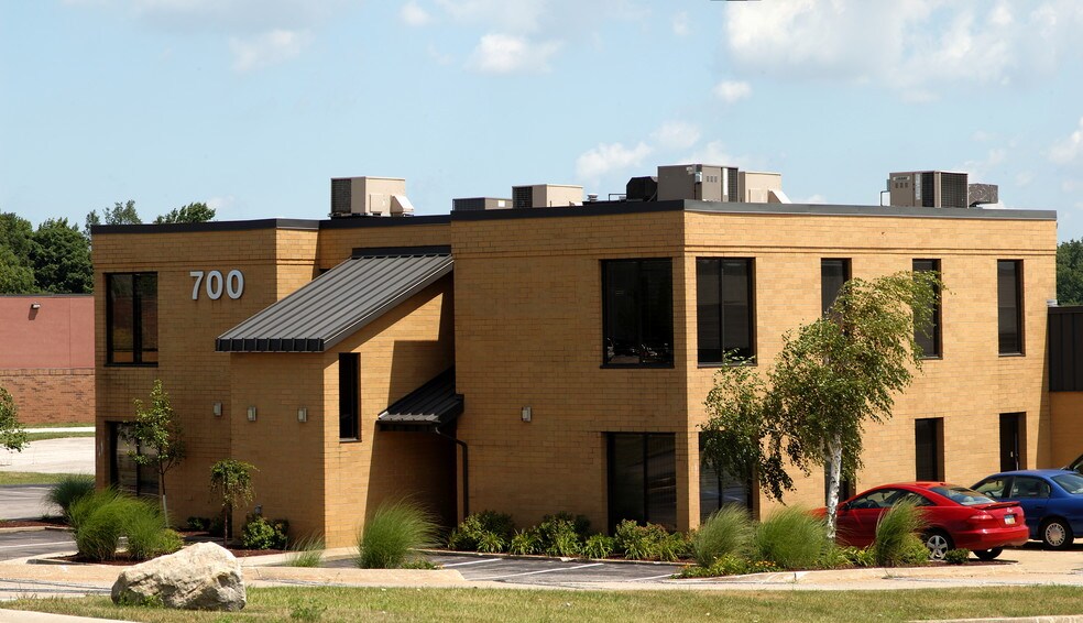 Primary Photo Of 700-790 Ken Mar Industrial Pky, Broadview Heights Flex For Lease