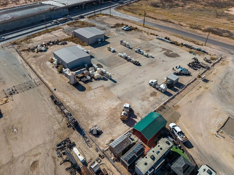 More Photos Of 8316 W I-20, Midland Warehouse For Sale