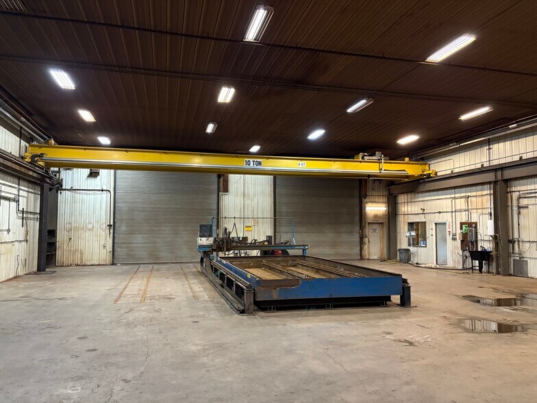 More Photos Of 405 John Ave, Superior Auto Repair For Lease