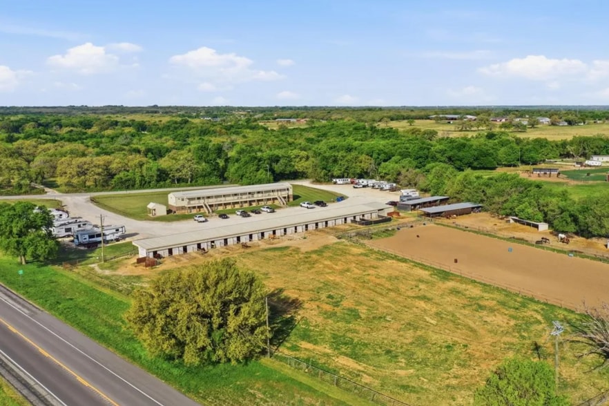 More Photos Of 8441 County Road 176, Stephenville Apartments For Sale