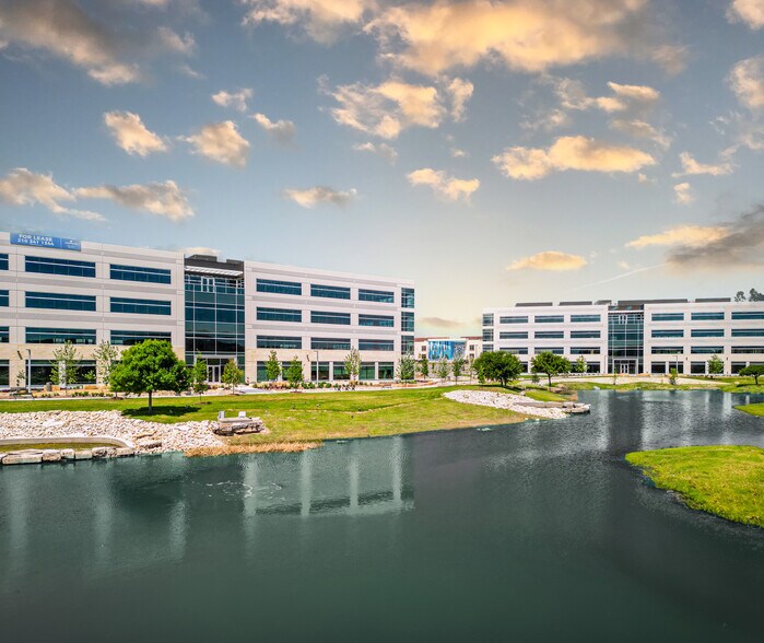 More Photos Of Waters Edge, San Antonio Unknown For Lease