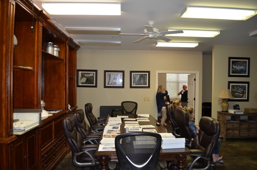 More Photos Of 326 Browns Cove Rd, Ridgeland Office For Sale