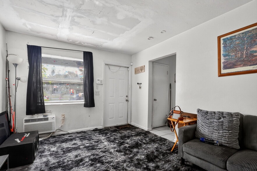 More Photos Of 411 Columbus Pky, Hollywood Apartments For Sale