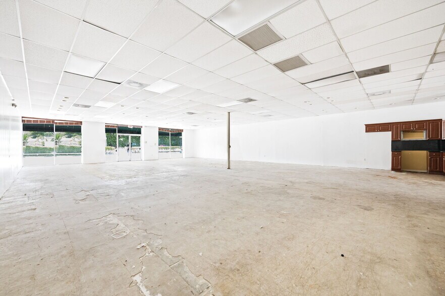 More Photos Of 1401 S State Road 7, North Lauderdale Unknown For Lease