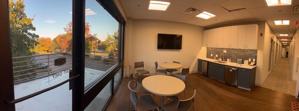 More Photos Of 492 Norristown Rd, Blue Bell Office For Lease