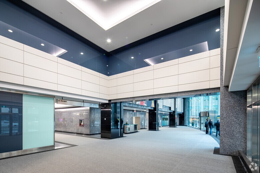 More Photos Of 150 York St, Toronto Office For Lease